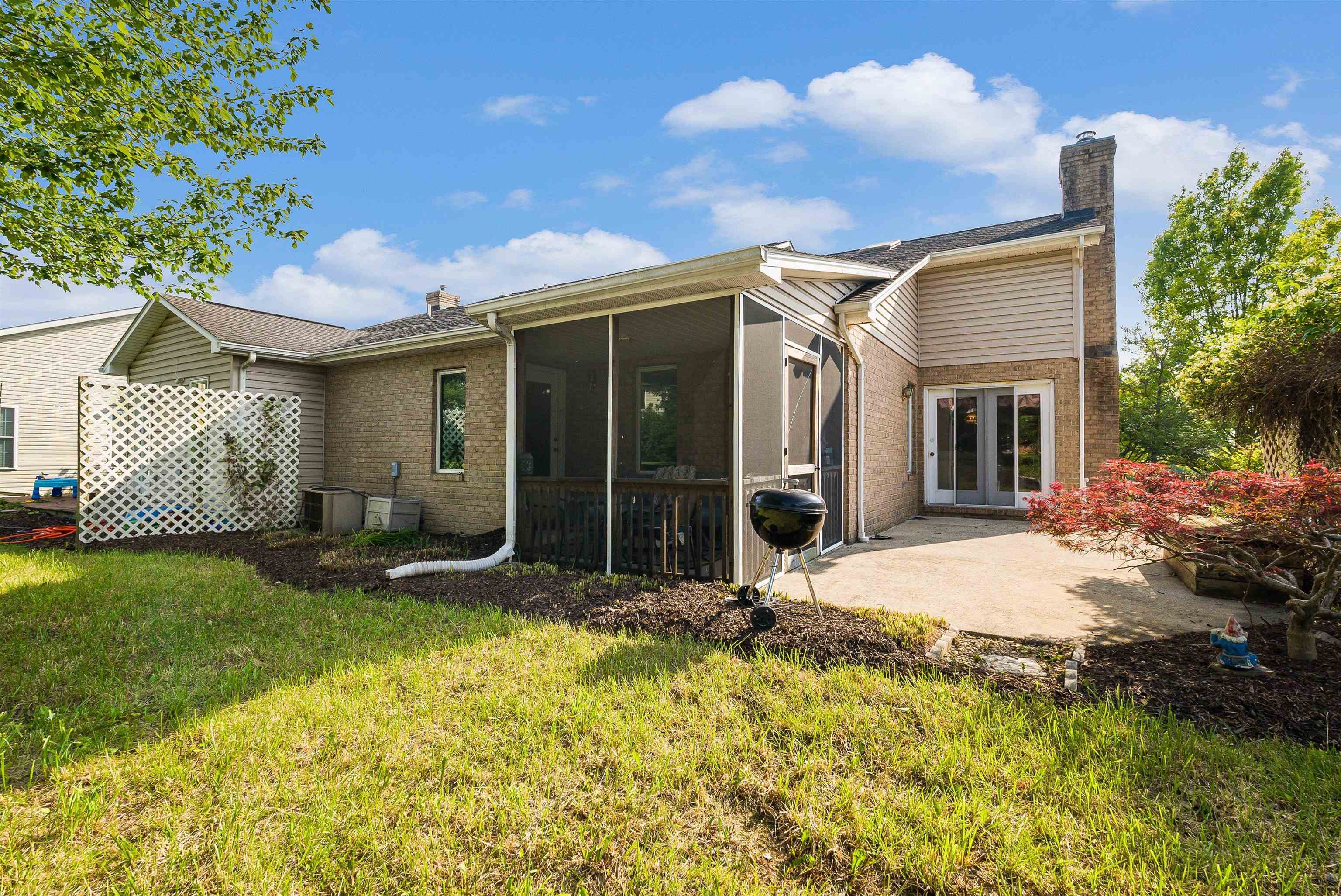 2112 LAKE TERRACE DR, HARRISONBURG, Virginia 22802, 2 Bedrooms Bedrooms, ,2 BathroomsBathrooms,Residential,2112 LAKE TERRACE DR,665440 MLS # 665440