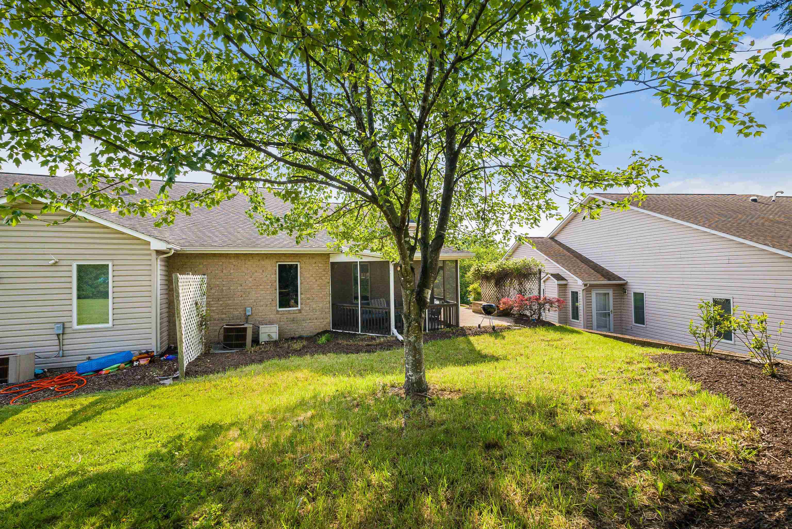 2112 LAKE TERRACE DR, HARRISONBURG, Virginia 22802, 2 Bedrooms Bedrooms, ,2 BathroomsBathrooms,Residential,2112 LAKE TERRACE DR,665440 MLS # 665440