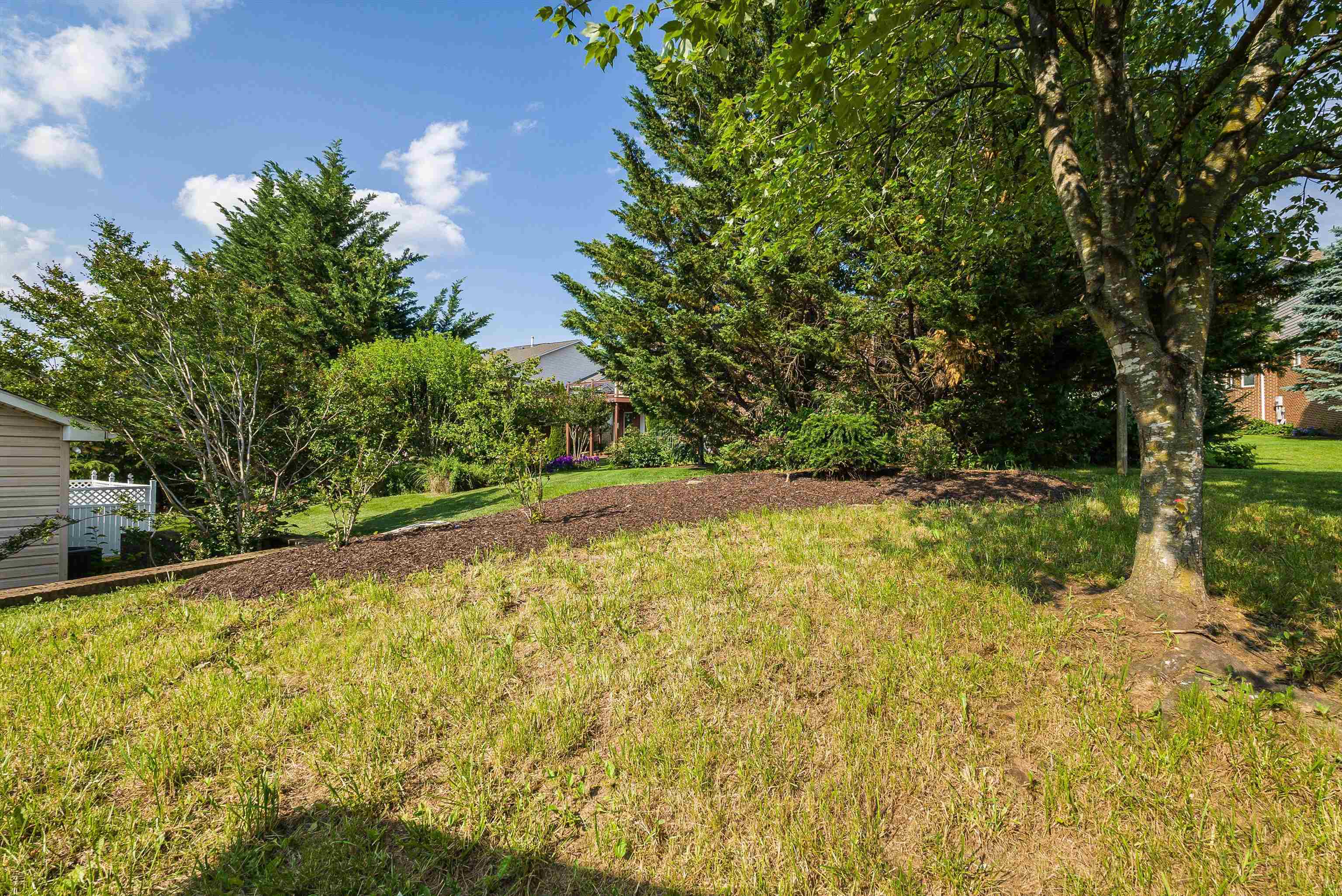 2112 LAKE TERRACE DR, HARRISONBURG, Virginia 22802, 2 Bedrooms Bedrooms, ,2 BathroomsBathrooms,Residential,2112 LAKE TERRACE DR,665440 MLS # 665440
