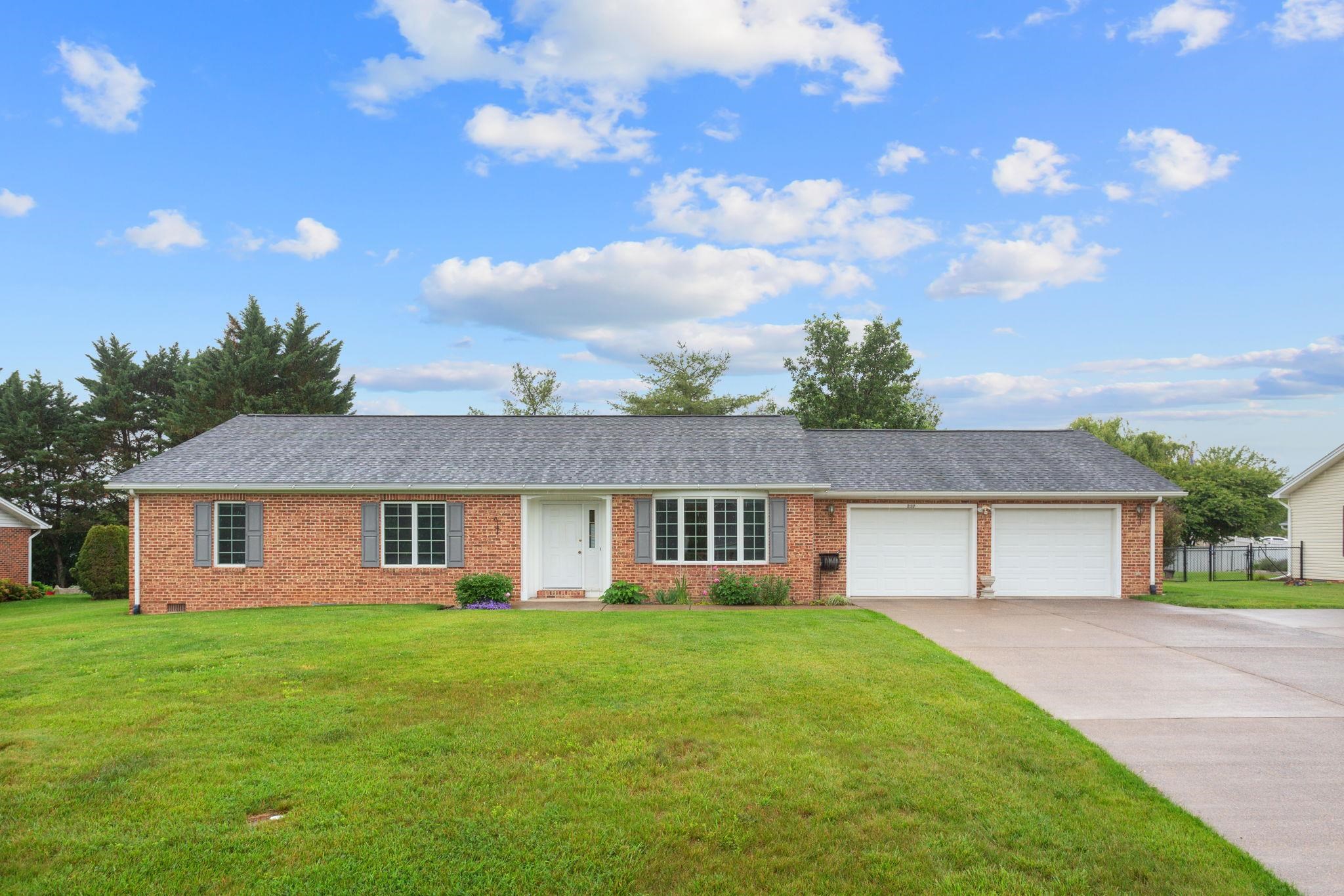 237 CLICKS LN, NEW MARKET, Virginia 22844, 4 Bedrooms Bedrooms, ,2 BathroomsBathrooms,Residential,237 CLICKS LN,665441 MLS # 665441