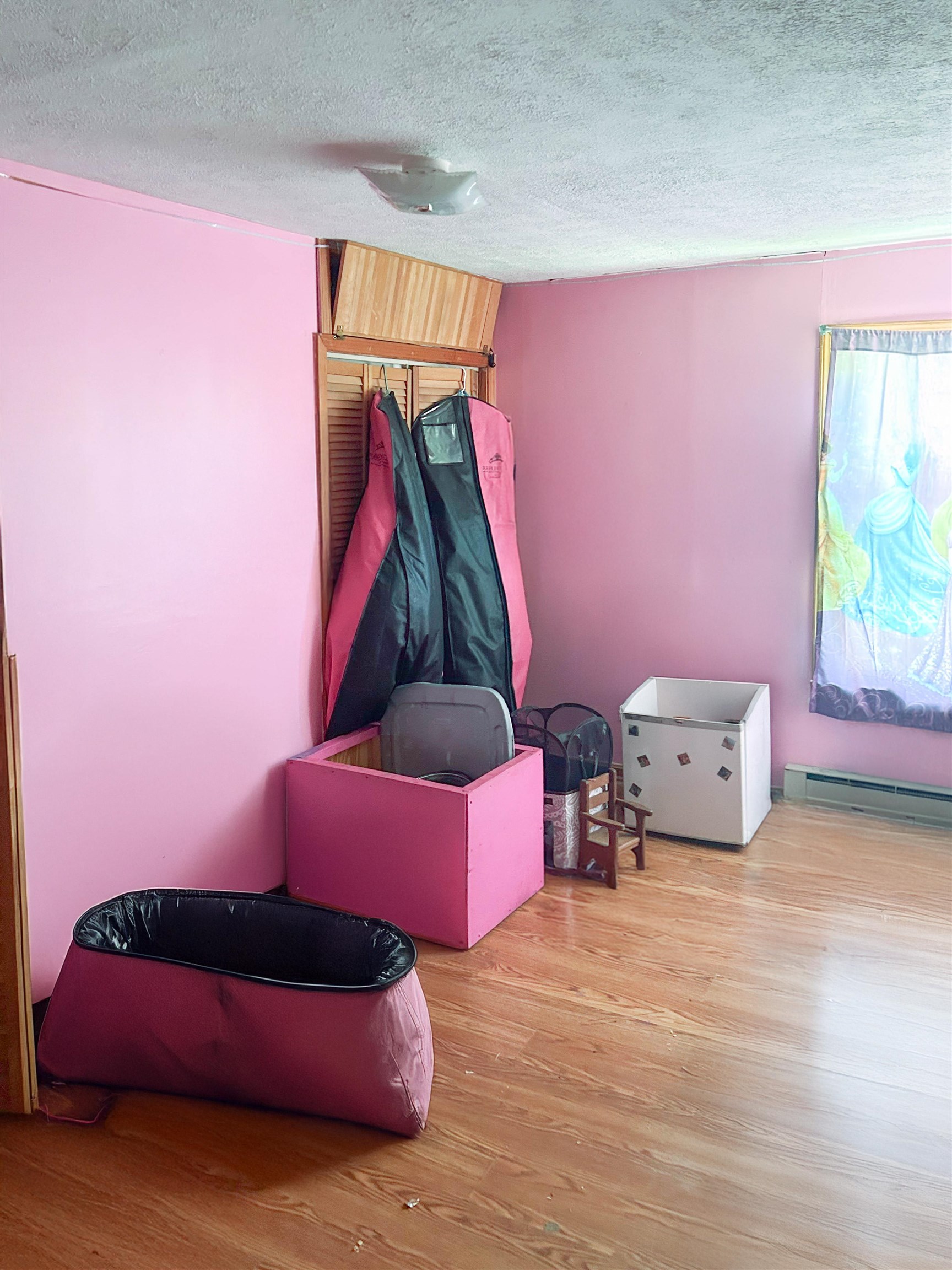 83 PHEASANTY HOLLOW RD, WILLIAMSVILLE, Virginia 24487, 3 Bedrooms Bedrooms, ,1 BathroomBathrooms,Residential,83 PHEASANTY HOLLOW RD,665445 MLS # 665445