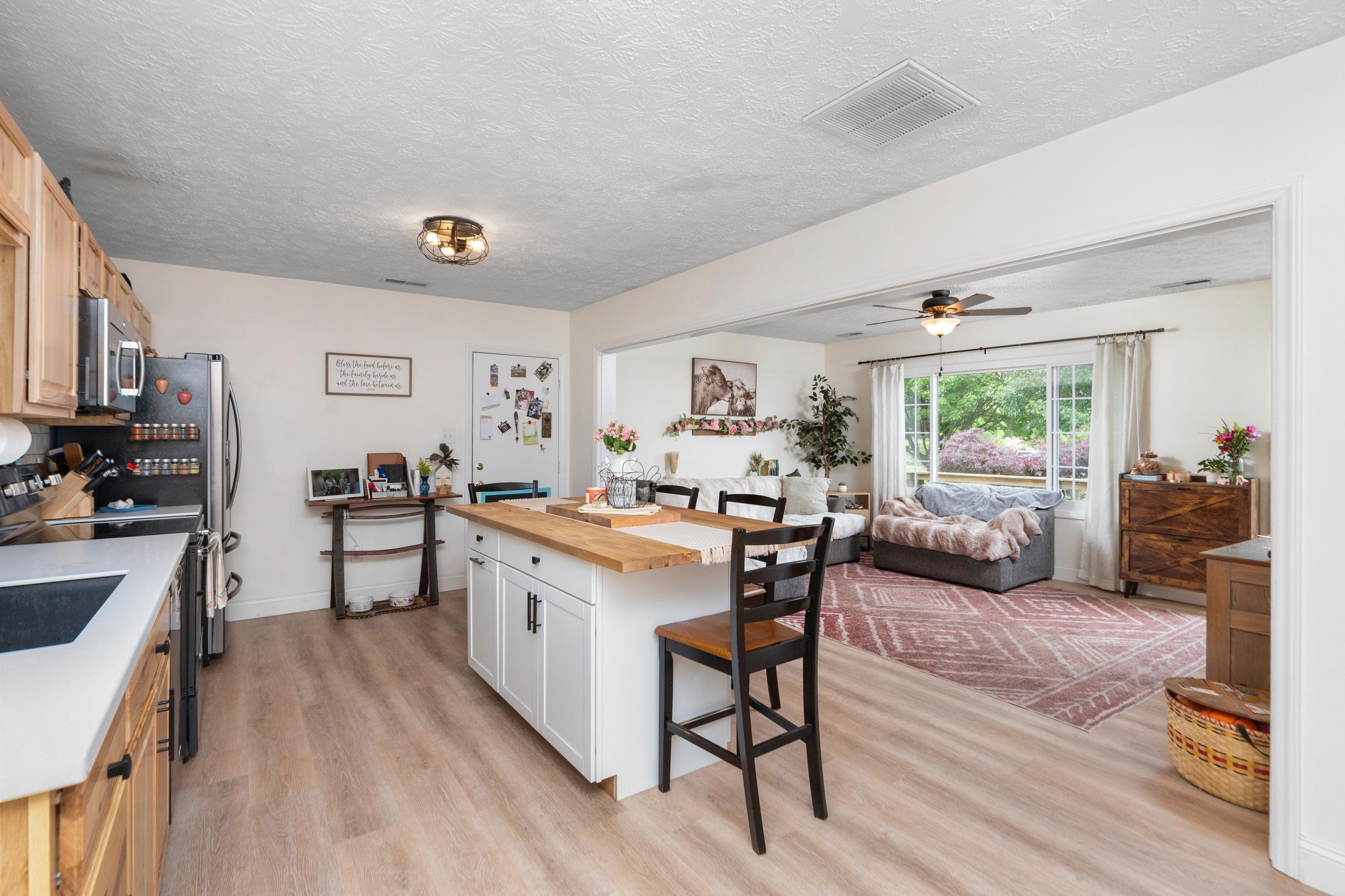 10356 WAGGYS CREEK RD, DAYTON, Virginia 22821, 3 Bedrooms Bedrooms, ,2 BathroomsBathrooms,Residential,Smokey Creek Farm,10356 WAGGYS CREEK RD,665448 MLS # 665448
