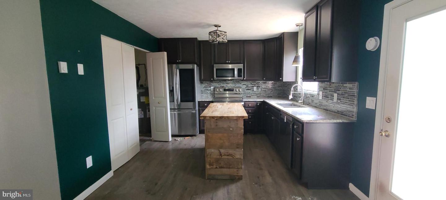 214 NOTTOWAY DR, STEPHENS CITY, Virginia 22655, 3 Bedrooms Bedrooms, ,1 BathroomBathrooms,Residential,For sale,214 NOTTOWAY DR,VAFV2034662 MLS # VAFV2034662