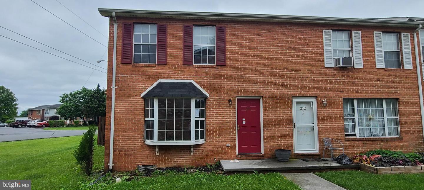 214 NOTTOWAY DR, STEPHENS CITY, Virginia 22655, 3 Bedrooms Bedrooms, ,1 BathroomBathrooms,Residential,For sale,214 NOTTOWAY DR,VAFV2034662 MLS # VAFV2034662