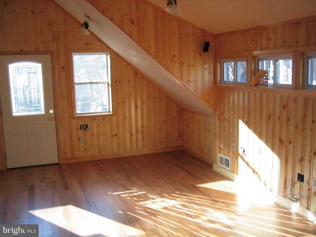 821 N JACKSON ST, ARLINGTON, Virginia 22201, 5 Bedrooms Bedrooms, 18 Rooms Rooms,5 BathroomsBathrooms,Residential,For sale,821 N JACKSON ST,VAAR2058756 MLS # VAAR2058756