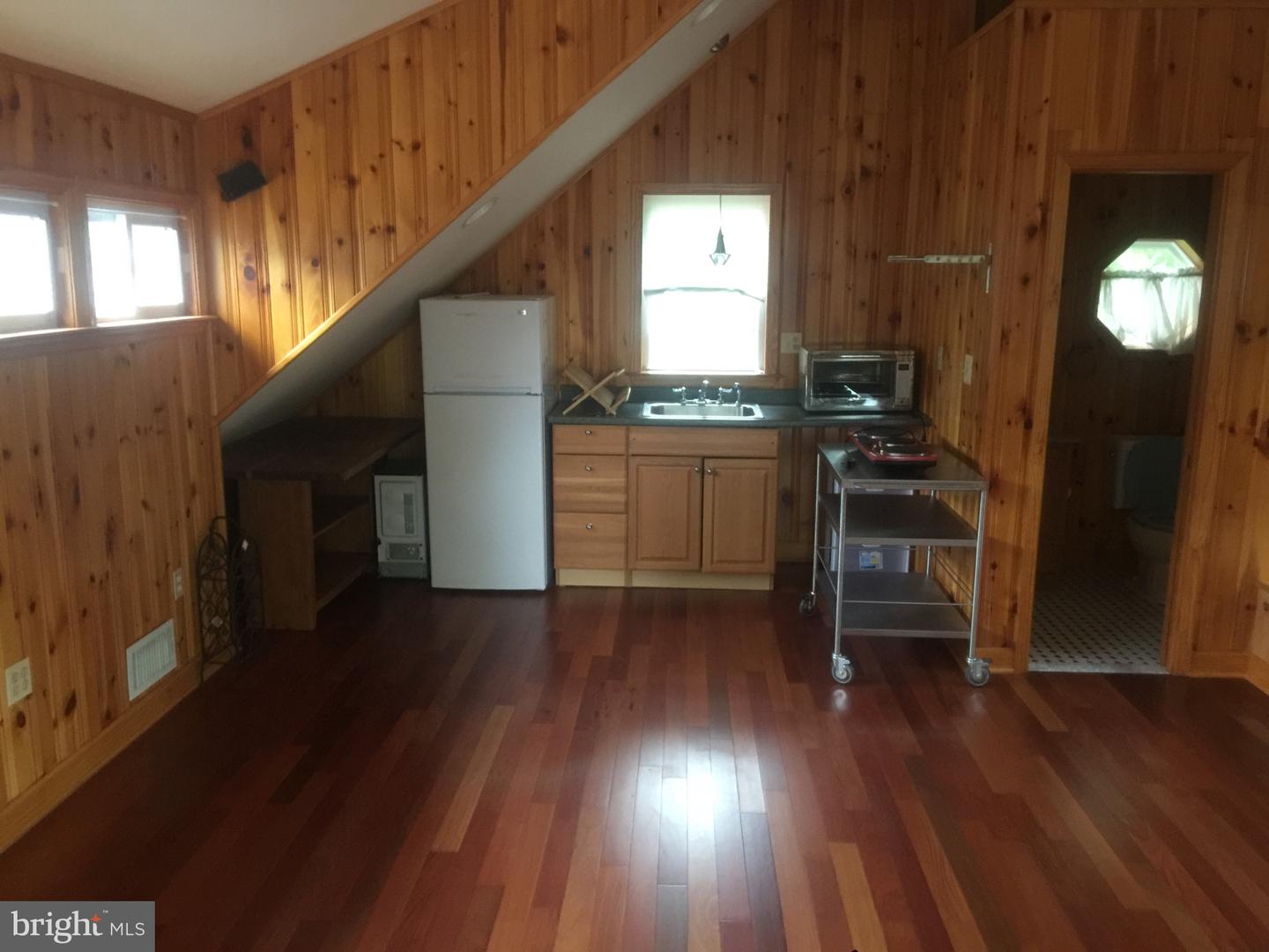 821 N JACKSON ST, ARLINGTON, Virginia 22201, 5 Bedrooms Bedrooms, 18 Rooms Rooms,5 BathroomsBathrooms,Residential,For sale,821 N JACKSON ST,VAAR2058756 MLS # VAAR2058756