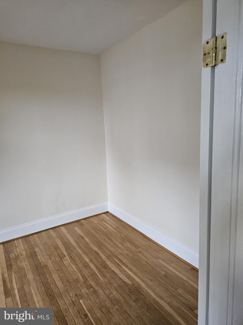 821 N JACKSON ST, ARLINGTON, Virginia 22201, 5 Bedrooms Bedrooms, 18 Rooms Rooms,5 BathroomsBathrooms,Residential,For sale,821 N JACKSON ST,VAAR2058756 MLS # VAAR2058756