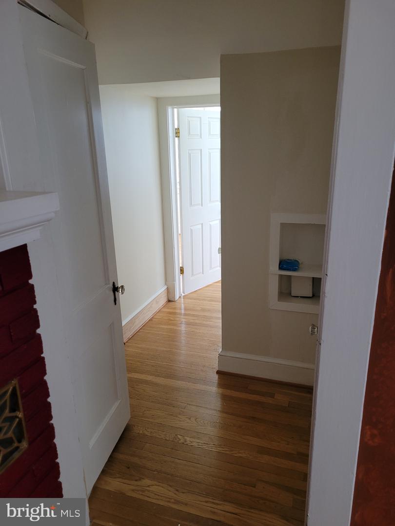 821 N JACKSON ST, ARLINGTON, Virginia 22201, 5 Bedrooms Bedrooms, 18 Rooms Rooms,5 BathroomsBathrooms,Residential,For sale,821 N JACKSON ST,VAAR2058756 MLS # VAAR2058756