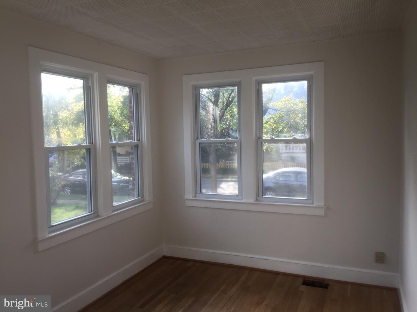 821 N JACKSON ST, ARLINGTON, Virginia 22201, 5 Bedrooms Bedrooms, 18 Rooms Rooms,5 BathroomsBathrooms,Residential,For sale,821 N JACKSON ST,VAAR2058756 MLS # VAAR2058756