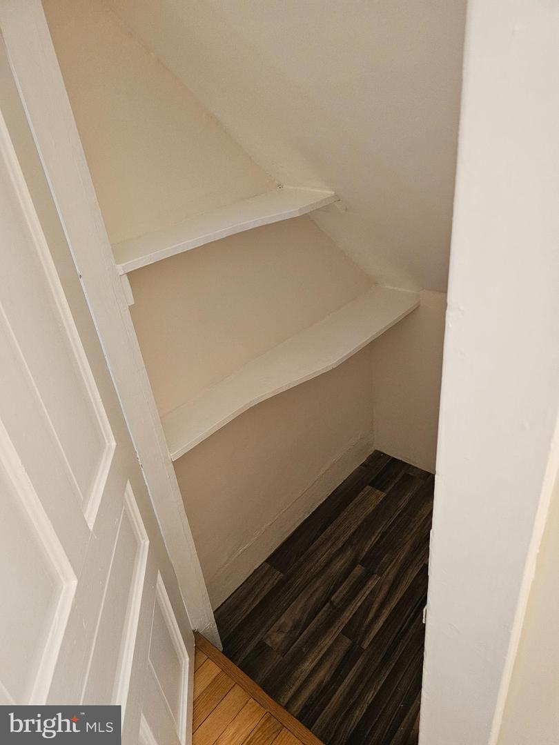 821 N JACKSON ST, ARLINGTON, Virginia 22201, 5 Bedrooms Bedrooms, 18 Rooms Rooms,5 BathroomsBathrooms,Residential,For sale,821 N JACKSON ST,VAAR2058756 MLS # VAAR2058756
