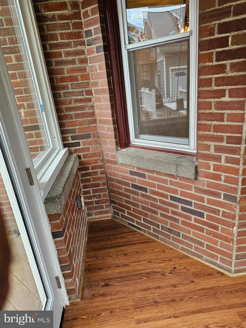 821 N JACKSON ST, ARLINGTON, Virginia 22201, 5 Bedrooms Bedrooms, 18 Rooms Rooms,5 BathroomsBathrooms,Residential,For sale,821 N JACKSON ST,VAAR2058756 MLS # VAAR2058756