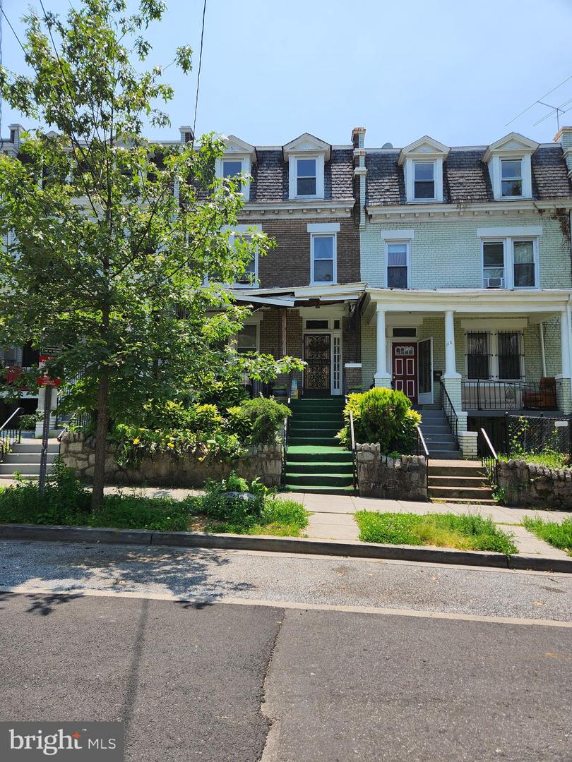 1116 ALLISON ST NW, WASHINGTON, District Of Columbia 20011, 4 Bedrooms Bedrooms, ,2 BathroomsBathrooms,Residential,For sale,1116 ALLISON ST NW,DCDC2204240 MLS # DCDC2204240