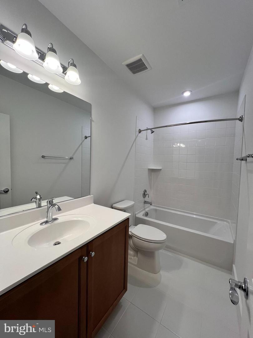 9426 DANDELION DR, LORTON, Virginia 22079, 4 Bedrooms Bedrooms, ,3 BathroomsBathrooms,Residential,For sale,9426 DANDELION DR,VAFX2245736 MLS # VAFX2245736