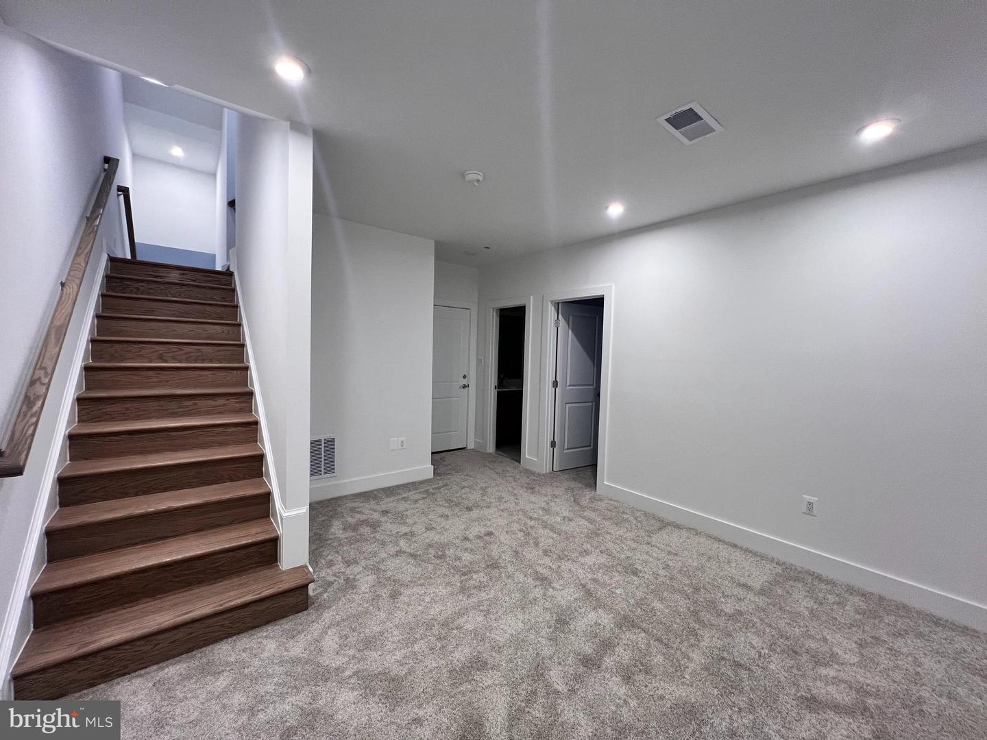 9426 DANDELION DR, LORTON, Virginia 22079, 4 Bedrooms Bedrooms, ,3 BathroomsBathrooms,Residential,For sale,9426 DANDELION DR,VAFX2245736 MLS # VAFX2245736