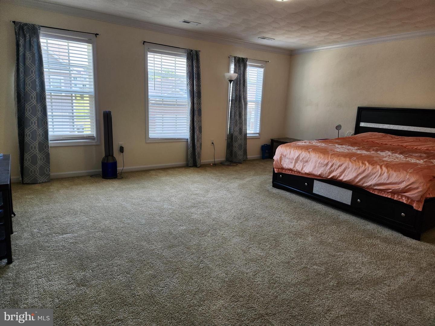 8366 LEIGHBURN DR, ROANOKE, Virginia 24019, 4 Bedrooms Bedrooms, ,2 BathroomsBathrooms,Residential,For sale,8366 LEIGHBURN DR,VARK2000042 MLS # VARK2000042