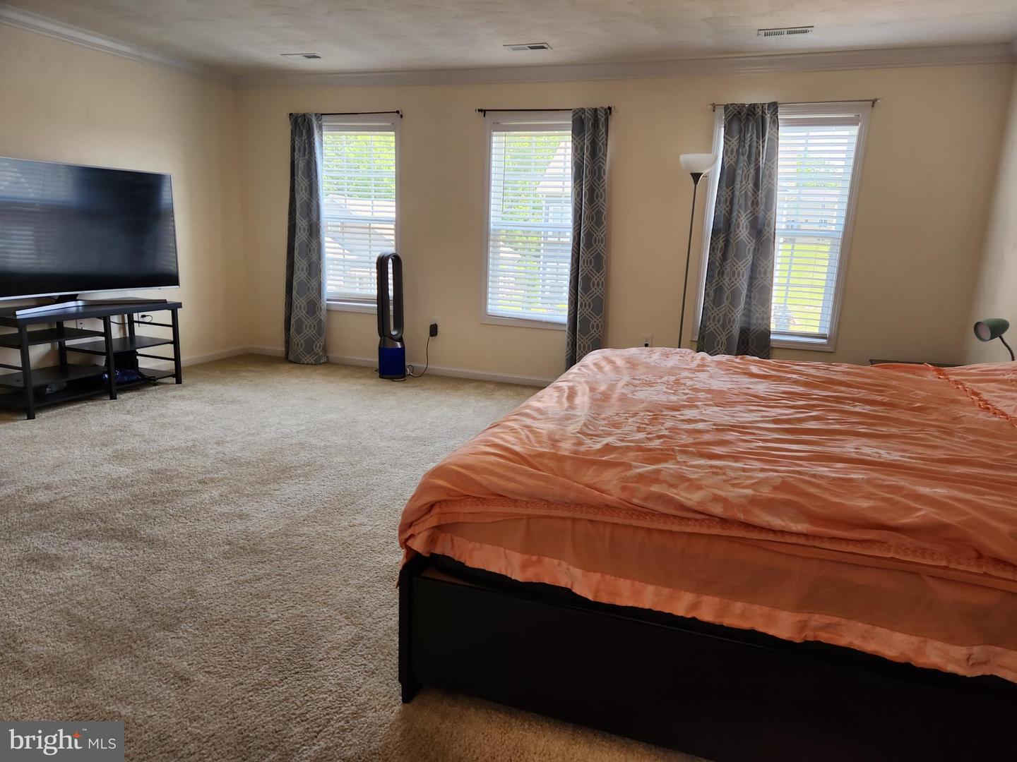 8366 LEIGHBURN DR, ROANOKE, Virginia 24019, 4 Bedrooms Bedrooms, ,2 BathroomsBathrooms,Residential,For sale,8366 LEIGHBURN DR,VARK2000042 MLS # VARK2000042