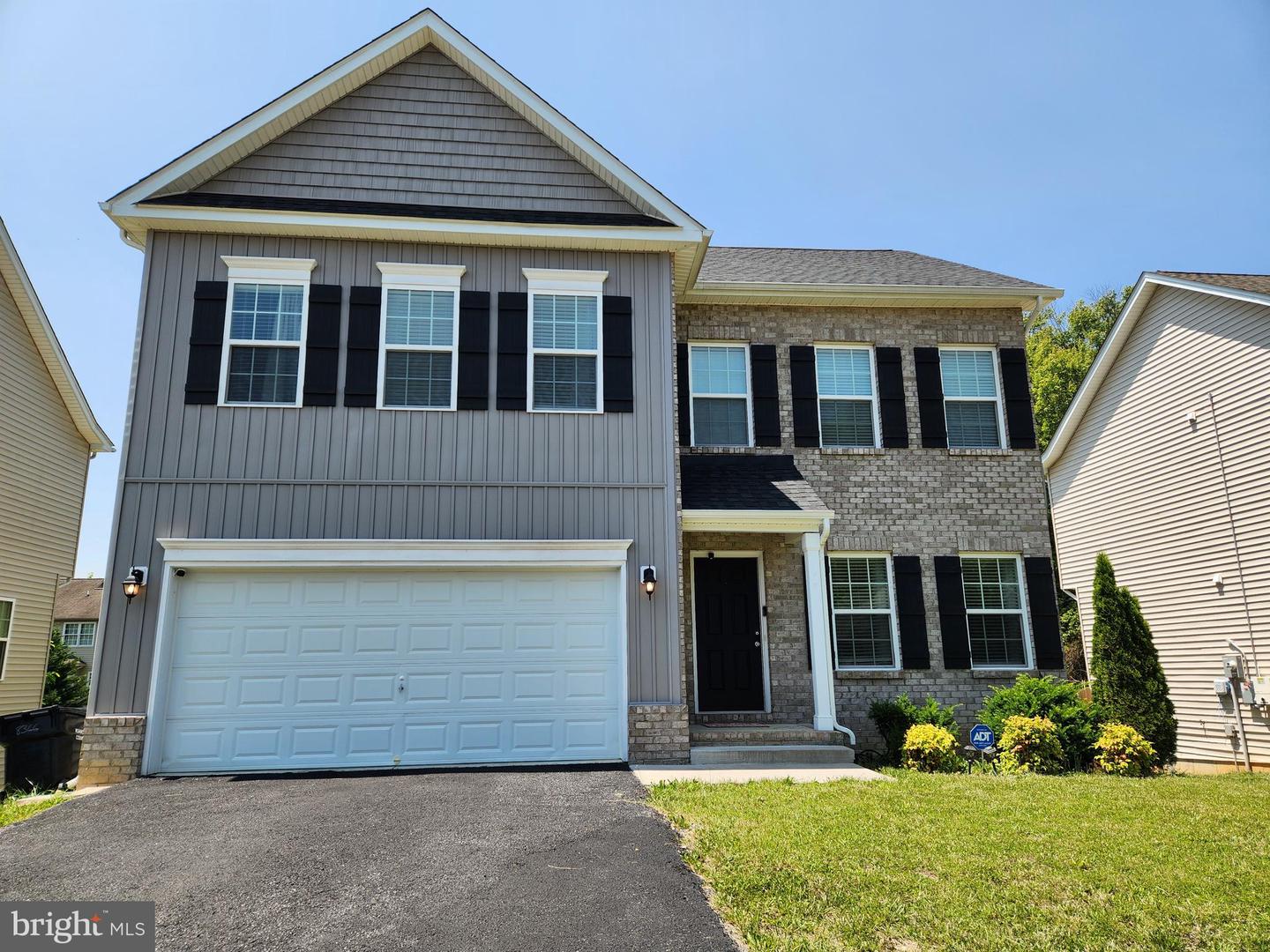 8366 LEIGHBURN DR, ROANOKE, Virginia 24019, 4 Bedrooms Bedrooms, ,2 BathroomsBathrooms,Residential,For sale,8366 LEIGHBURN DR,VARK2000042 MLS # VARK2000042