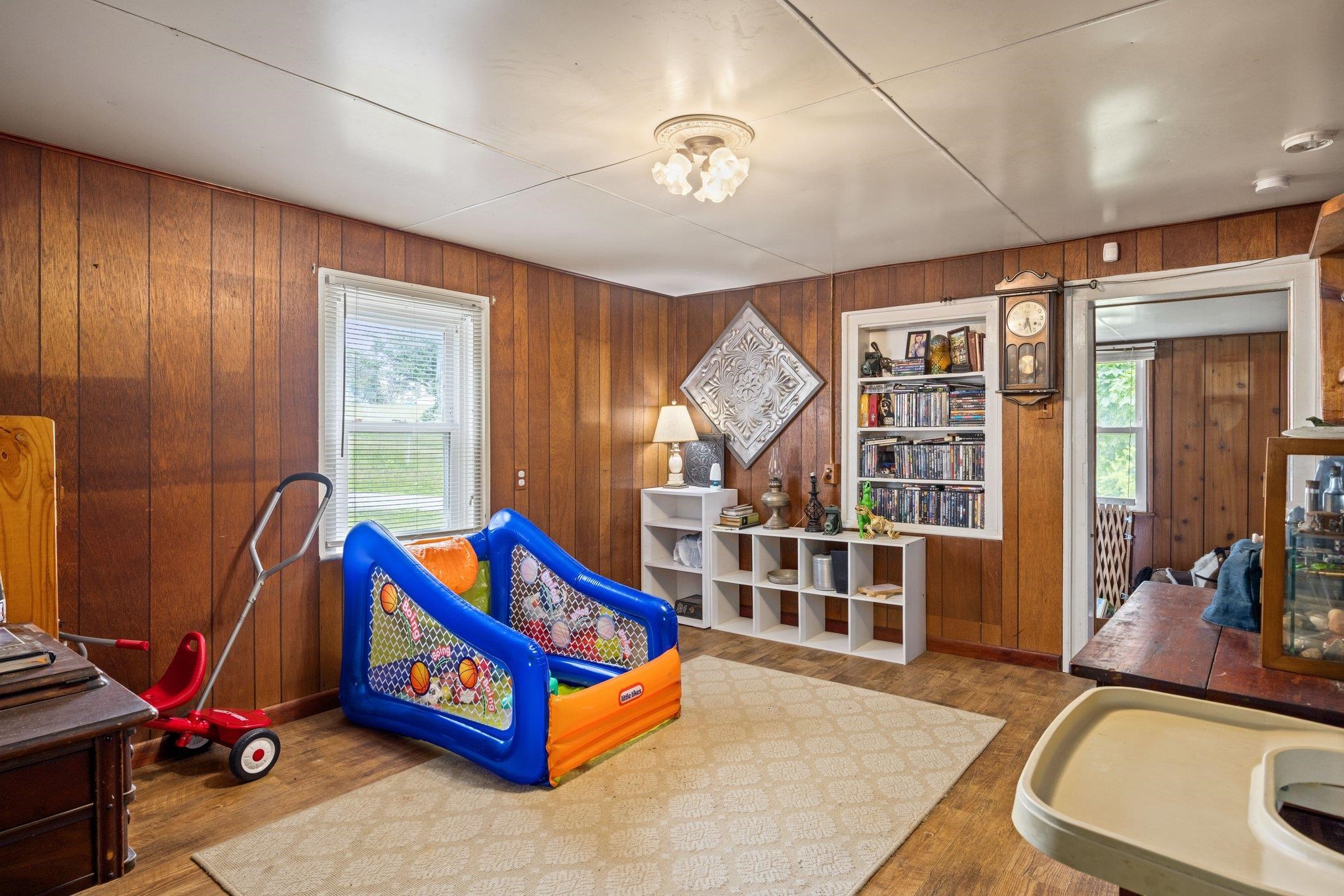 6596 MAYBERRY RD, SINGERS GLEN, Virginia 22850, 4 Bedrooms Bedrooms, ,1 BathroomBathrooms,Residential,6596 MAYBERRY RD,665453 MLS # 665453
