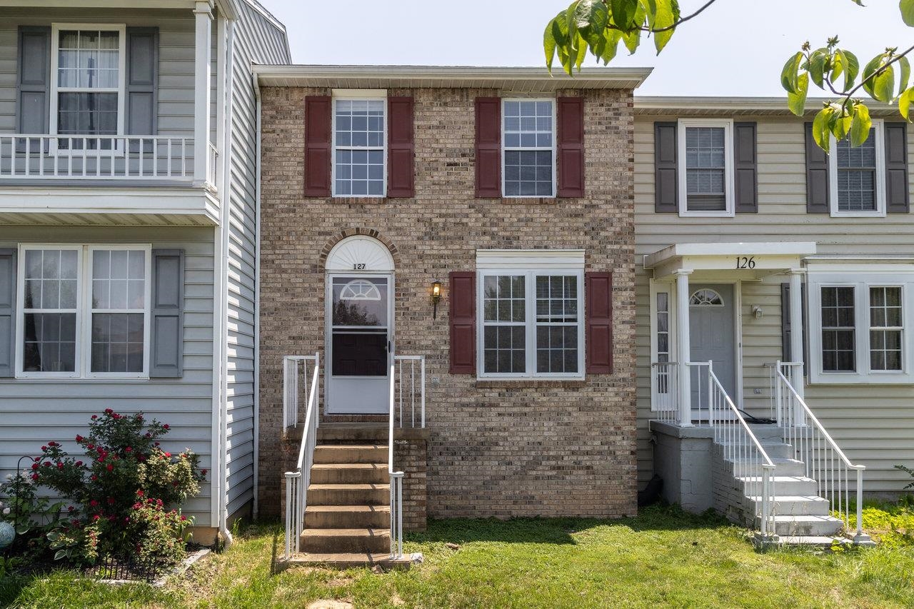 127 CINDIE LN, BRIDGEWATER, Virginia 22812, 3 Bedrooms Bedrooms, ,3 BathroomsBathrooms,Residential,127 CINDIE LN,665456 MLS # 665456