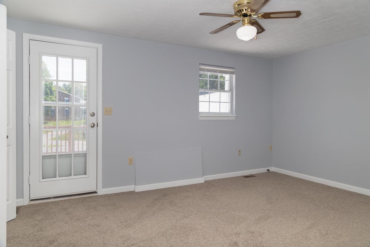127 CINDIE LN, BRIDGEWATER, Virginia 22812, 3 Bedrooms Bedrooms, ,3 BathroomsBathrooms,Residential,127 CINDIE LN,665456 MLS # 665456