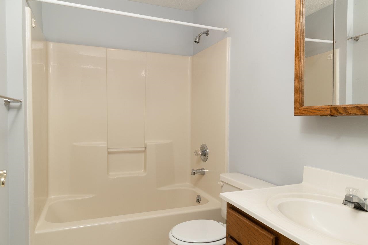 127 CINDIE LN, BRIDGEWATER, Virginia 22812, 3 Bedrooms Bedrooms, ,3 BathroomsBathrooms,Residential,127 CINDIE LN,665456 MLS # 665456