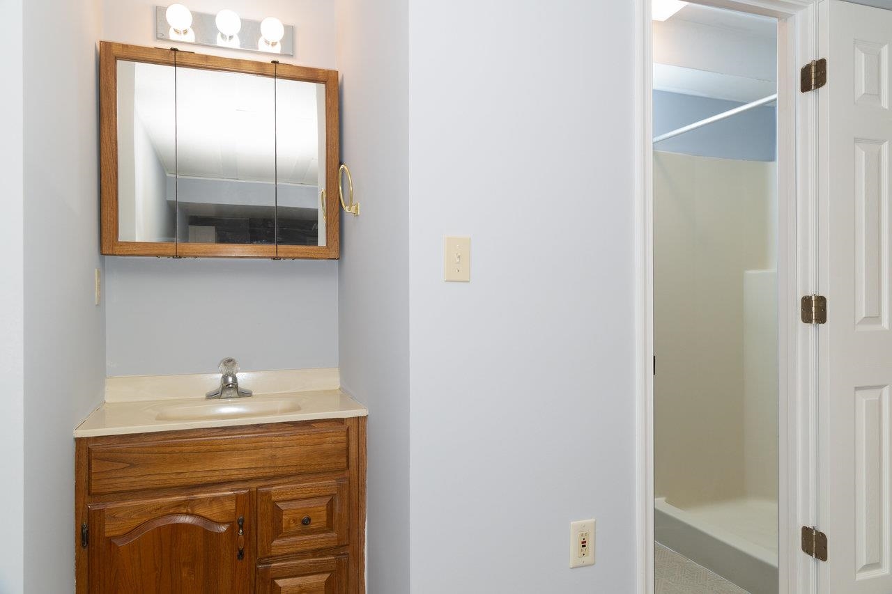 127 CINDIE LN, BRIDGEWATER, Virginia 22812, 3 Bedrooms Bedrooms, ,3 BathroomsBathrooms,Residential,127 CINDIE LN,665456 MLS # 665456