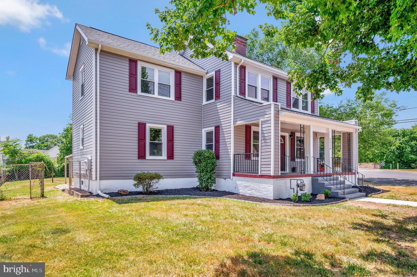 1514 PRINCE EDWARD ST, FREDERICKSBURG, Virginia 22401, 4 Bedrooms Bedrooms, ,3 BathroomsBathrooms,Residential,For sale,1514 PRINCE EDWARD ST,VAFB2008374 MLS # VAFB2008374