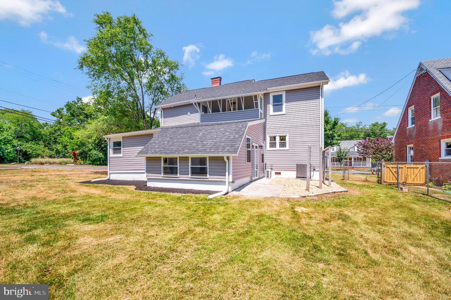 1514 PRINCE EDWARD ST, FREDERICKSBURG, Virginia 22401, 4 Bedrooms Bedrooms, ,3 BathroomsBathrooms,Residential,For sale,1514 PRINCE EDWARD ST,VAFB2008374 MLS # VAFB2008374
