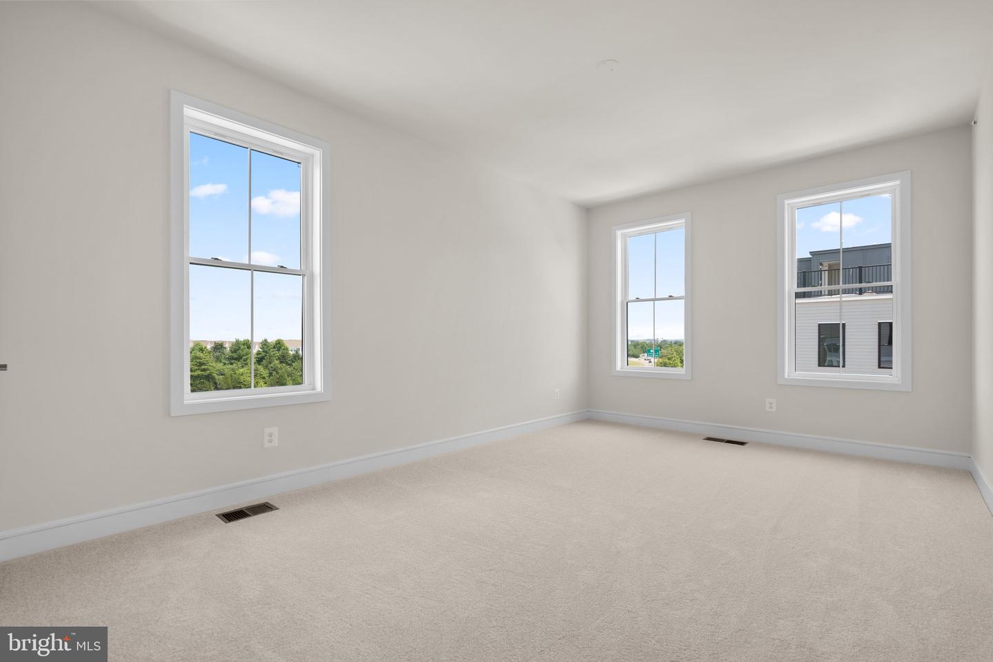 43497 FARRINGDON SQ, BROADLANDS, Virginia 20148, 3 Bedrooms Bedrooms, ,2 BathroomsBathrooms,Residential,For sale,43497 FARRINGDON SQ,VALO2098878 MLS # VALO2098878