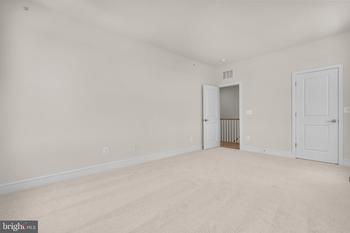 43497 FARRINGDON SQ, BROADLANDS, Virginia 20148, 3 Bedrooms Bedrooms, ,2 BathroomsBathrooms,Residential,For sale,43497 FARRINGDON SQ,VALO2098878 MLS # VALO2098878