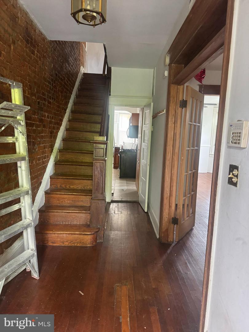 236 RANDOLPH PL NE, WASHINGTON, District Of Columbia 20002, 3 Bedrooms Bedrooms, ,2 BathroomsBathrooms,Residential,For sale,236 RANDOLPH PL NE,DCDC2204346 MLS # DCDC2204346