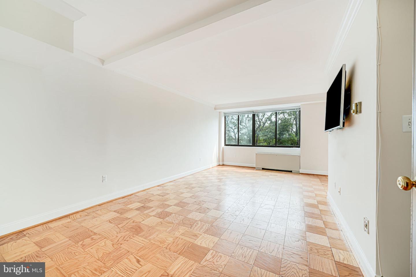 4390 LORCOM LN #810, ARLINGTON, Virginia 22207, 2 Bedrooms Bedrooms, ,1 BathroomBathrooms,Residential,For sale,4390 LORCOM LN #810,VAAR2058794 MLS # VAAR2058794