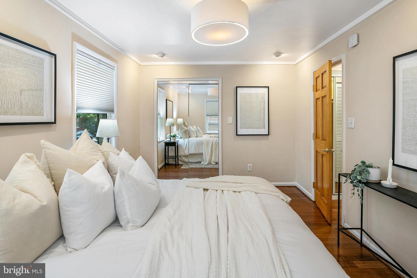 469 RIDGE ST NW #1, WASHINGTON, District Of Columbia 20001, 1 Bedroom Bedrooms, ,1 BathroomBathrooms,Residential,For sale,469 RIDGE ST NW #1,DCDC2204370 MLS # DCDC2204370