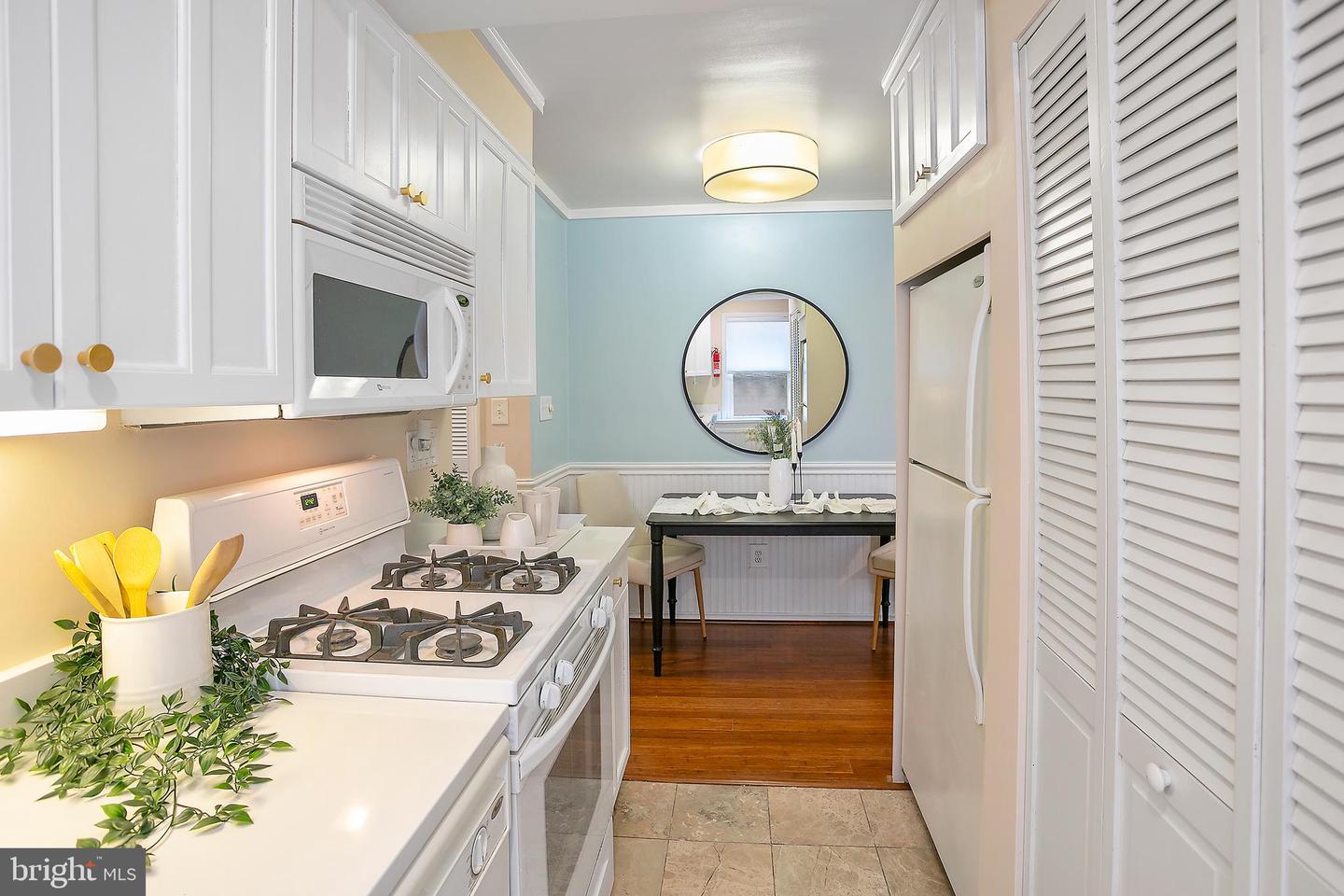 469 RIDGE ST NW #1, WASHINGTON, District Of Columbia 20001, 1 Bedroom Bedrooms, ,1 BathroomBathrooms,Residential,For sale,469 RIDGE ST NW #1,DCDC2204370 MLS # DCDC2204370