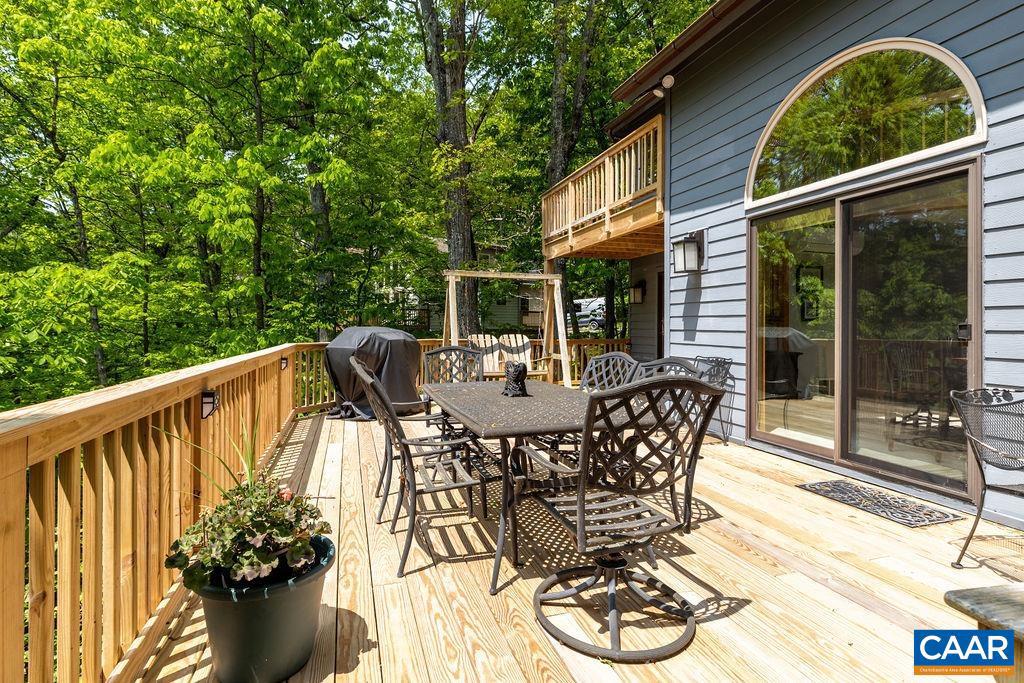 32 STONY COVE LN, WINTERGREEN RESORT, Virginia 22967, 4 Bedrooms Bedrooms, ,4 BathroomsBathrooms,Residential,For sale,32 STONY COVE LN,665428 MLS # 665428