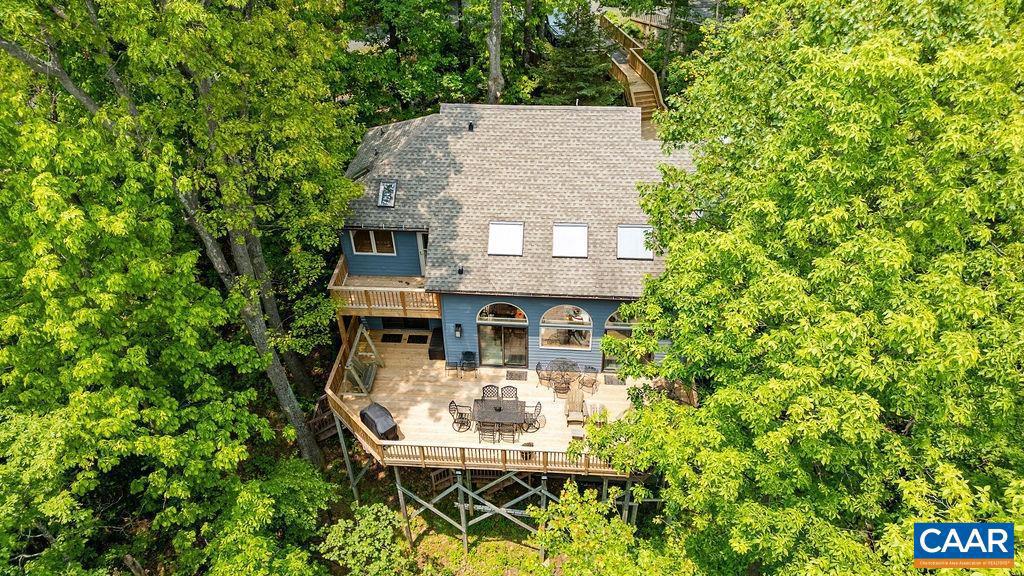 32 STONY COVE LN, WINTERGREEN RESORT, Virginia 22967, 4 Bedrooms Bedrooms, ,4 BathroomsBathrooms,Residential,For sale,32 STONY COVE LN,665428 MLS # 665428