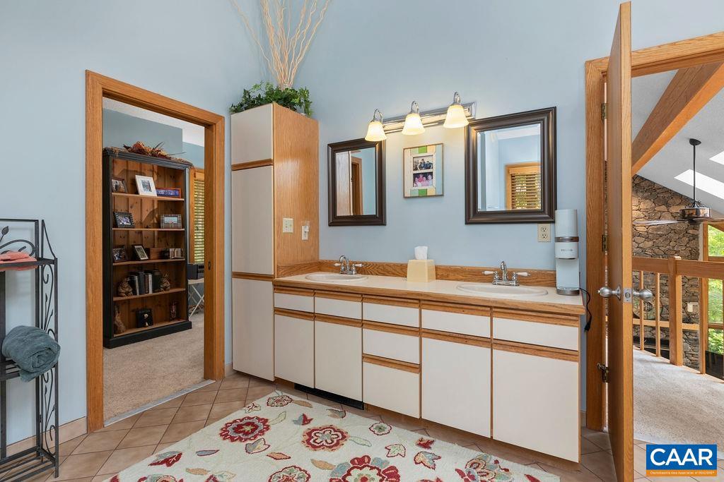 32 STONY COVE LN, WINTERGREEN RESORT, Virginia 22967, 4 Bedrooms Bedrooms, ,4 BathroomsBathrooms,Residential,For sale,32 STONY COVE LN,665428 MLS # 665428