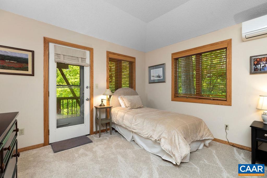 32 STONY COVE LN, WINTERGREEN RESORT, Virginia 22967, 4 Bedrooms Bedrooms, ,4 BathroomsBathrooms,Residential,For sale,32 STONY COVE LN,665428 MLS # 665428