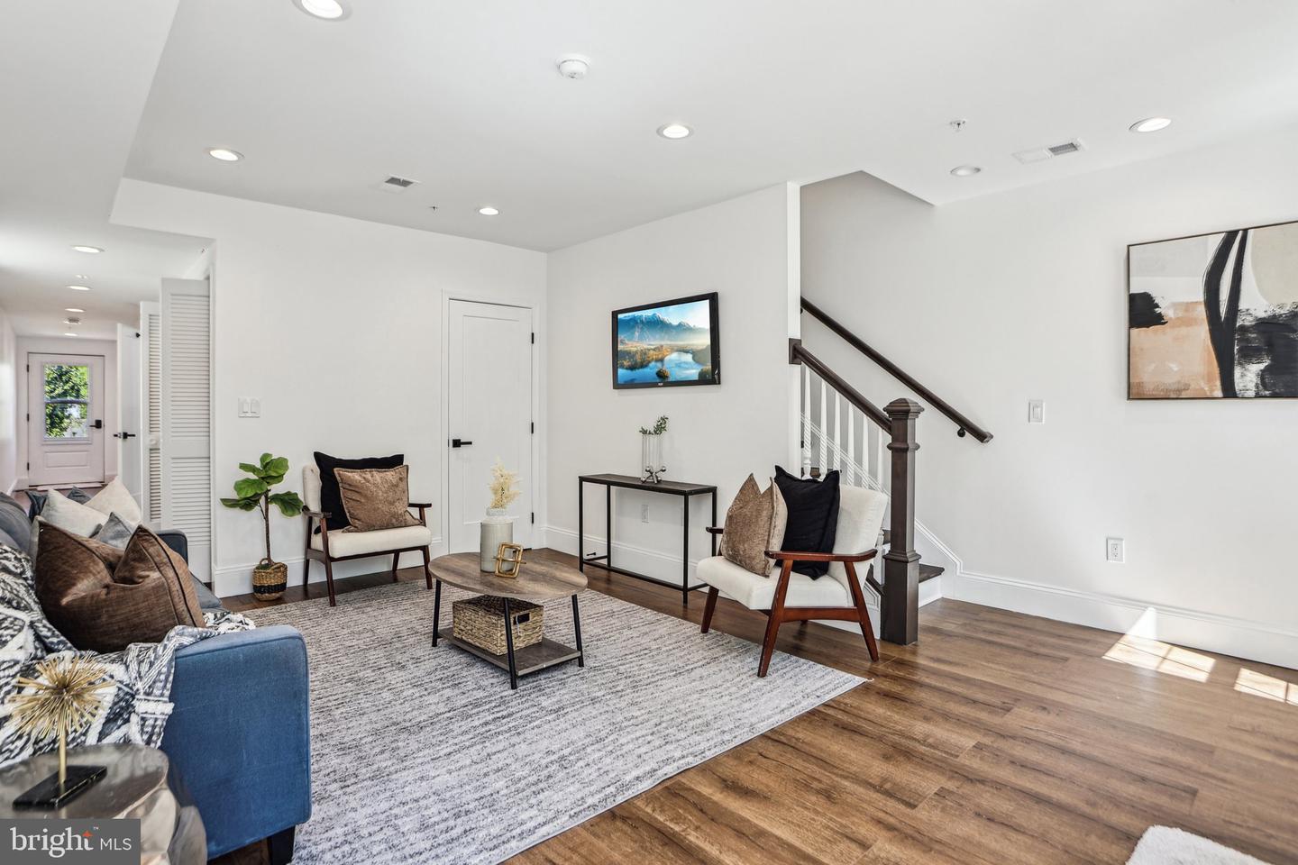 322 56TH ST NE, WASHINGTON, District Of Columbia 20019, 4 Bedrooms Bedrooms, ,3 BathroomsBathrooms,Residential,For sale,322 56TH ST NE,DCDC2204398 MLS # DCDC2204398