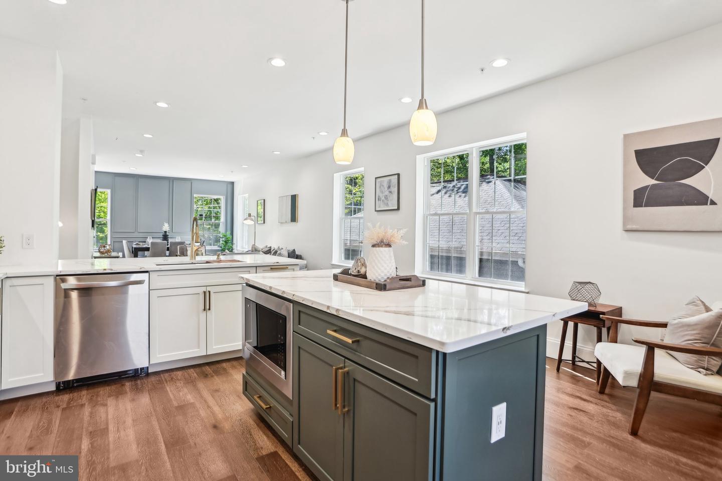 322 56TH ST NE, WASHINGTON, District Of Columbia 20019, 4 Bedrooms Bedrooms, ,3 BathroomsBathrooms,Residential,For sale,322 56TH ST NE,DCDC2204398 MLS # DCDC2204398