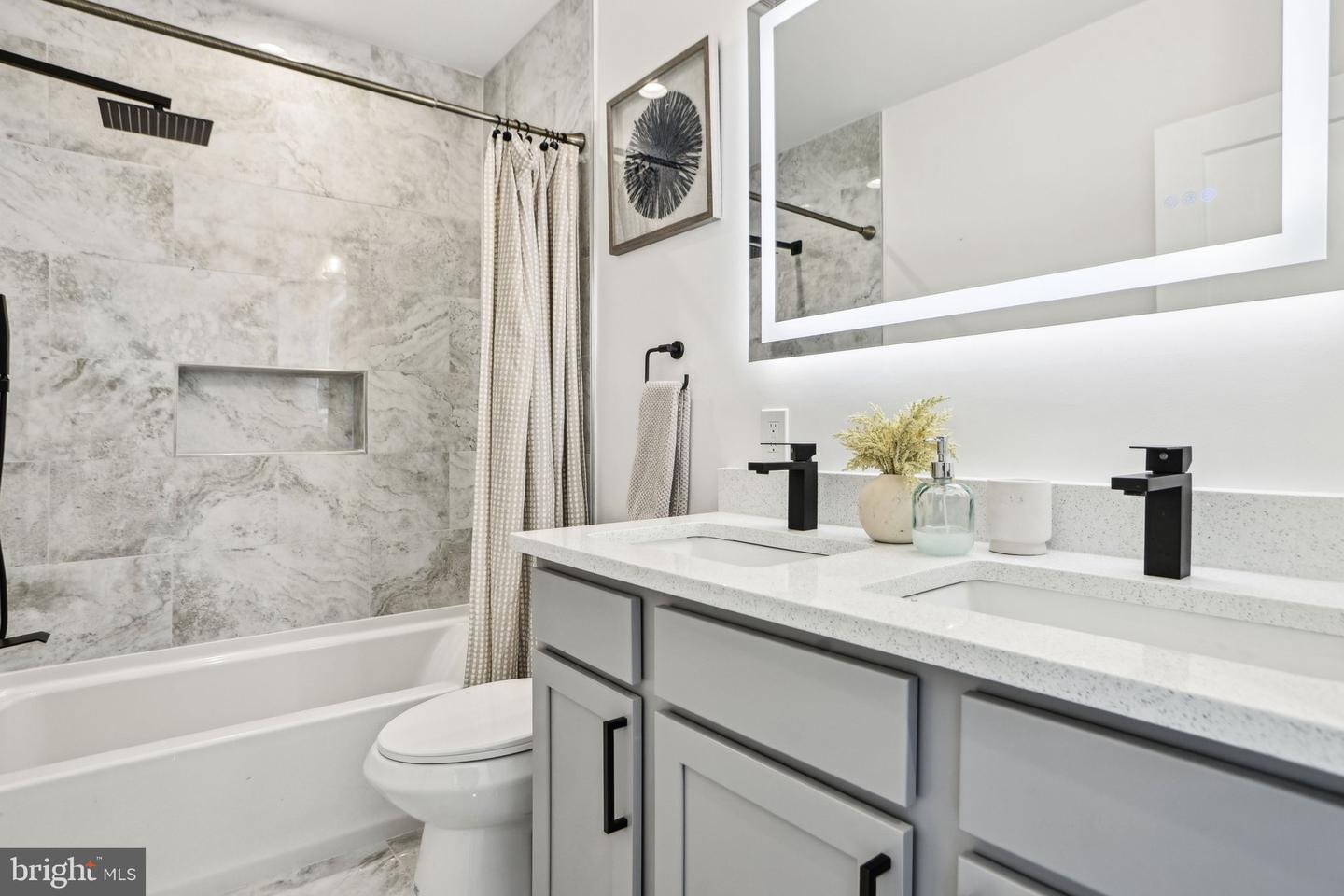 322 56TH ST NE, WASHINGTON, District Of Columbia 20019, 4 Bedrooms Bedrooms, ,3 BathroomsBathrooms,Residential,For sale,322 56TH ST NE,DCDC2204398 MLS # DCDC2204398