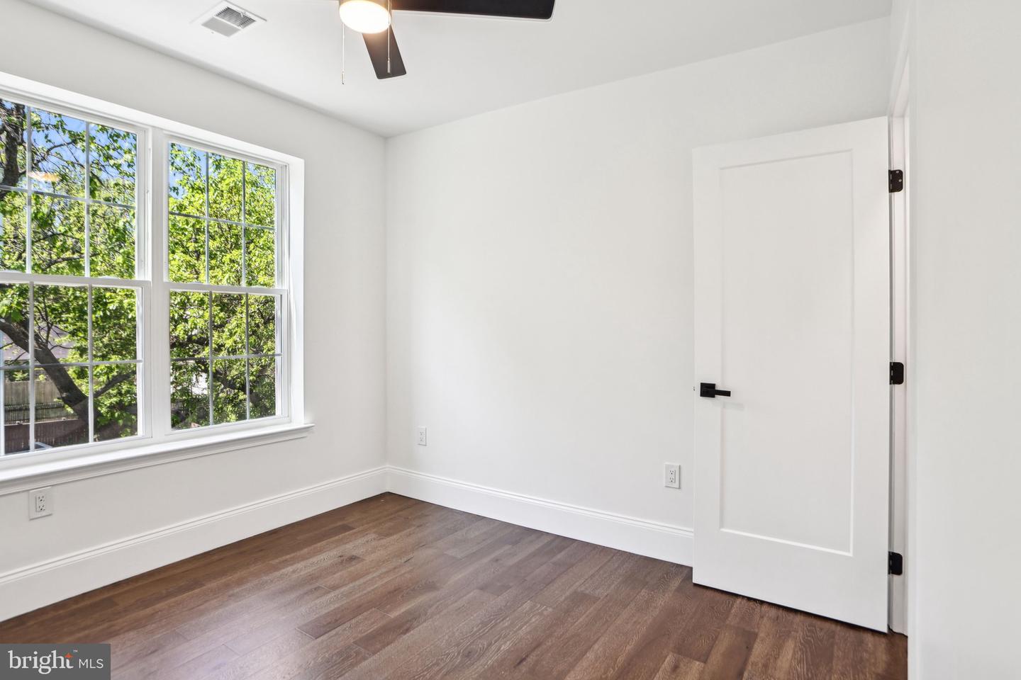 322 56TH ST NE, WASHINGTON, District Of Columbia 20019, 4 Bedrooms Bedrooms, ,3 BathroomsBathrooms,Residential,For sale,322 56TH ST NE,DCDC2204398 MLS # DCDC2204398