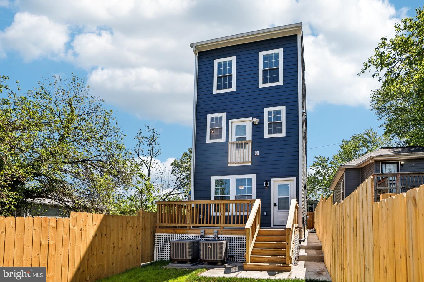 322 56TH ST NE, WASHINGTON, District Of Columbia 20019, 4 Bedrooms Bedrooms, ,3 BathroomsBathrooms,Residential,For sale,322 56TH ST NE,DCDC2204398 MLS # DCDC2204398