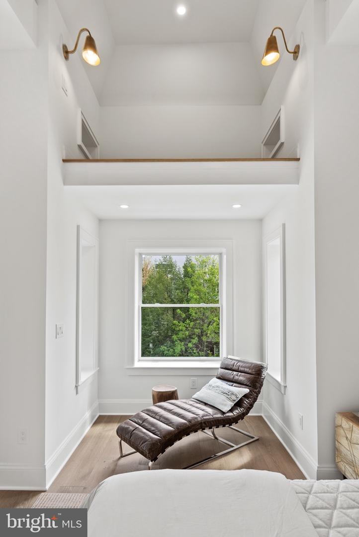 2460 ONTARIO RD NW, WASHINGTON, District Of Columbia 20009, 5 Bedrooms Bedrooms, ,4 BathroomsBathrooms,Residential,For sale,2460 ONTARIO RD NW,DCDC2148886 MLS # DCDC2148886