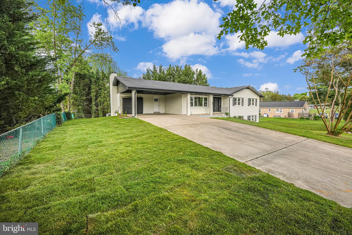 3300 RED PINE ST, FALLS CHURCH, Virginia 22041, 4 Bedrooms Bedrooms, ,3 BathroomsBathrooms,Residential,For sale,3300 RED PINE ST,VAFX2218712 MLS # VAFX2218712