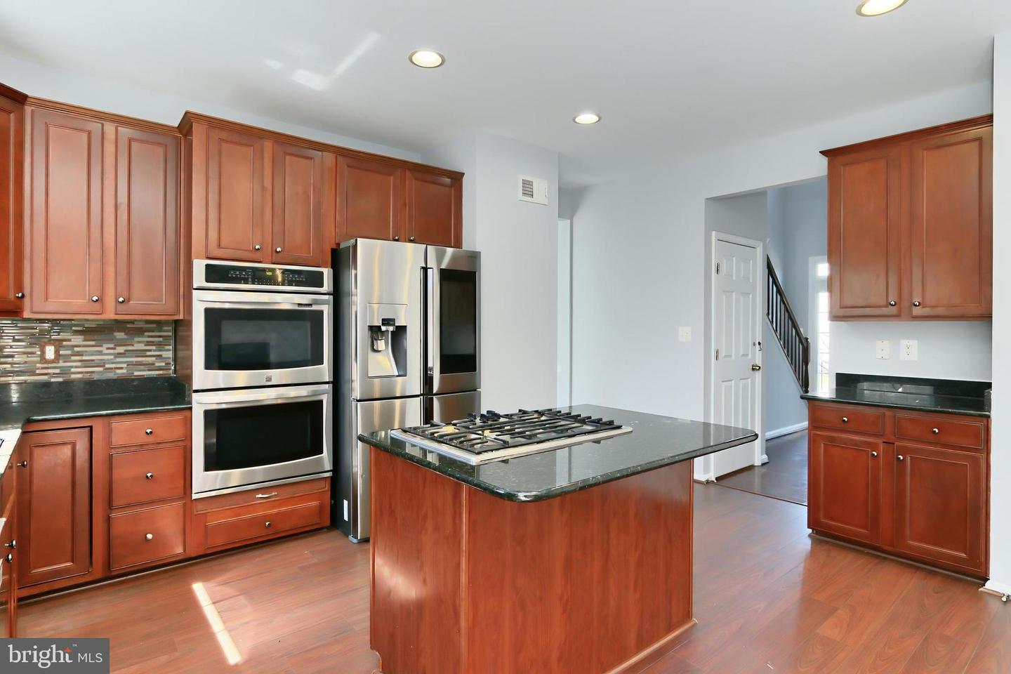 5319 DAYBREAK LN, WOODBRIDGE, Virginia 22193, 5 Bedrooms Bedrooms, ,3 BathroomsBathrooms,Residential,For sale,5319 DAYBREAK LN,VAPW2089736 MLS # VAPW2089736
