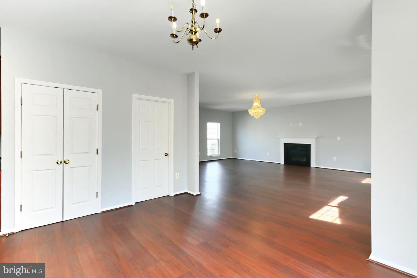 5319 DAYBREAK LN, WOODBRIDGE, Virginia 22193, 5 Bedrooms Bedrooms, ,3 BathroomsBathrooms,Residential,For sale,5319 DAYBREAK LN,VAPW2089736 MLS # VAPW2089736