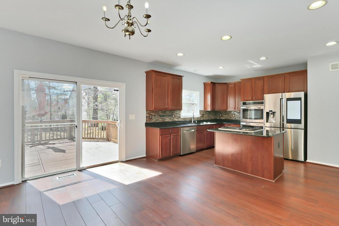 5319 DAYBREAK LN, WOODBRIDGE, Virginia 22193, 5 Bedrooms Bedrooms, ,3 BathroomsBathrooms,Residential,For sale,5319 DAYBREAK LN,VAPW2089736 MLS # VAPW2089736