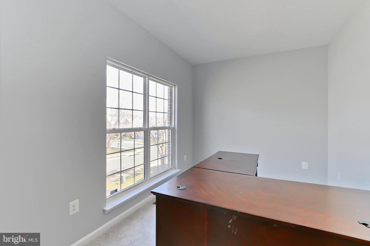 5319 DAYBREAK LN, WOODBRIDGE, Virginia 22193, 5 Bedrooms Bedrooms, ,3 BathroomsBathrooms,Residential,For sale,5319 DAYBREAK LN,VAPW2089736 MLS # VAPW2089736