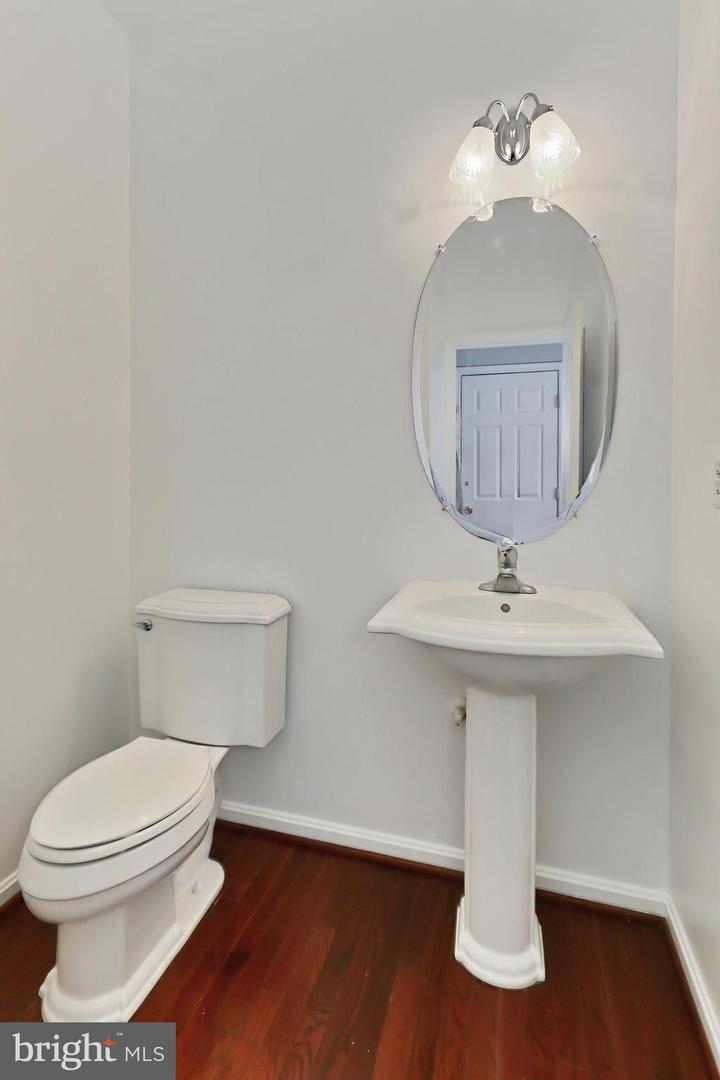 5319 DAYBREAK LN, WOODBRIDGE, Virginia 22193, 5 Bedrooms Bedrooms, ,3 BathroomsBathrooms,Residential,For sale,5319 DAYBREAK LN,VAPW2089736 MLS # VAPW2089736